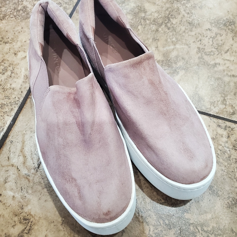 Vince size 8 slip on